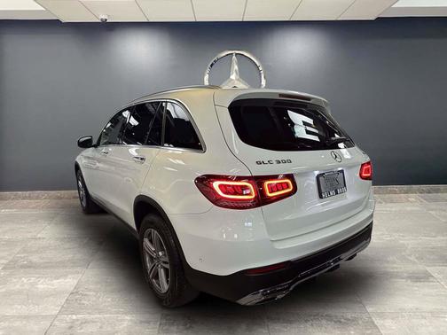 2022 Mercedes-Benz GLC 300 