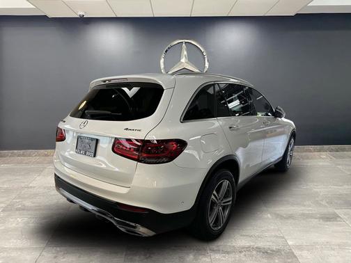 2021 Mercedes-Benz GLC 300