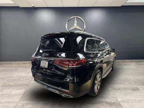 2023 Mercedes-Benz GLS 450 