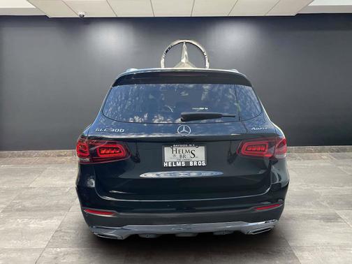 2021 Mercedes-Benz GLC 300 