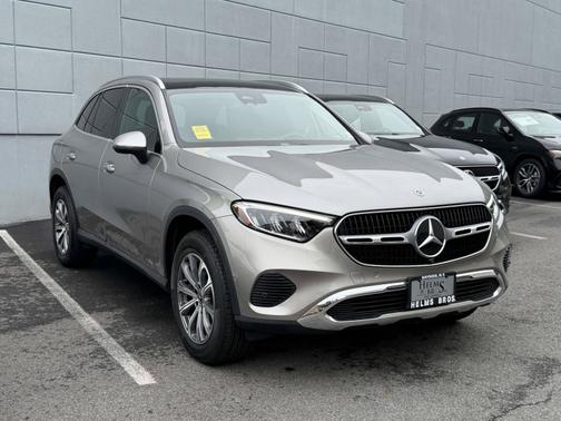 Mojave Silver Metallic 2023 Mercedes-Benz GLC 300 4MATIC