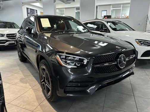 2022 Mercedes-Benz GLC 300