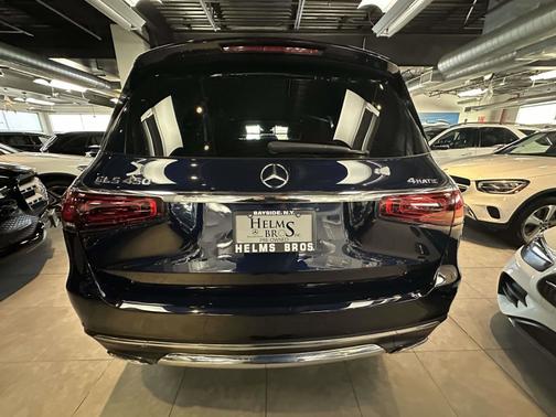 2022 Mercedes-Benz GLS 450 