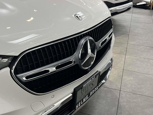 2023 Mercedes-Benz GLC 300 4MATIC