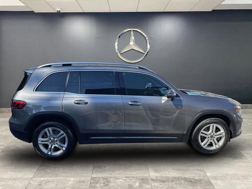 2022 Mercedes-Benz GLB 250 