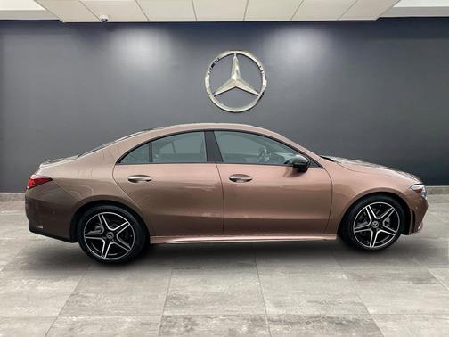 2022 Mercedes-Benz CLA 250 