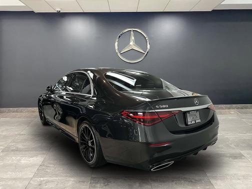 2022 Mercedes-Benz S-Class