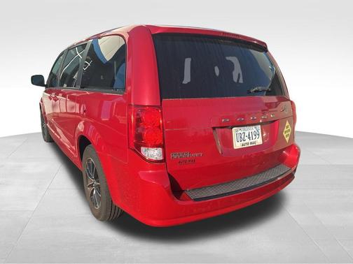 Redline 2 Coat Pearl 2015 Dodge Grand Caravan AVP/SE