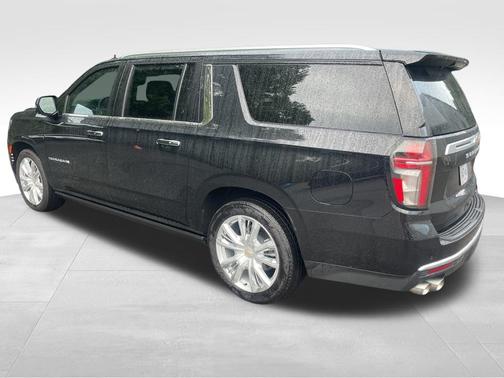 2024 Chevrolet Suburban 4WD High Country