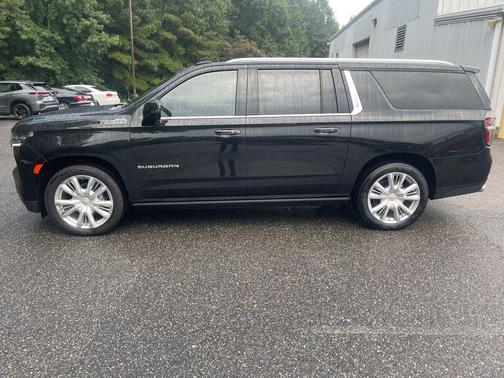 2024 Chevrolet Suburban 4WD High Country