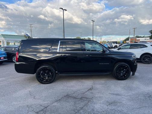 2019 Chevrolet Suburban LT