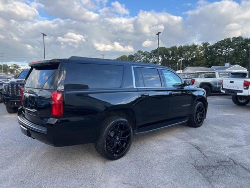 2019 Chevrolet Suburban LT
