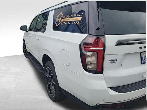 Summit White 2022 Chevrolet Suburban RST