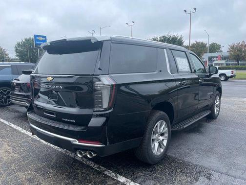 2025 Chevrolet Suburban Premier