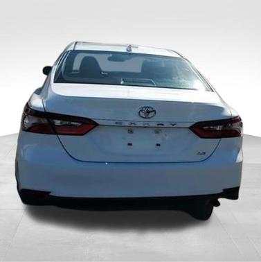 Ice 2024 Toyota Camry LE