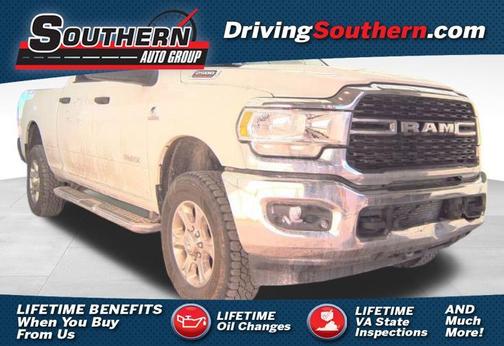 Bright White Clearcoat 2024 RAM 2500 Big Horn Crew Cab 4x4 6'4' Box