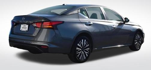 Gun Metallic 2024 Nissan Altima 2.5 SV