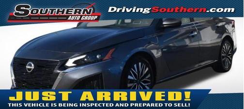 Gun Metallic 2024 Nissan Altima 2.5 SV