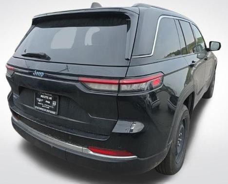 Diamond Black Crystal Pearlcoat 2022 Jeep Grand Cherokee 4xe Base