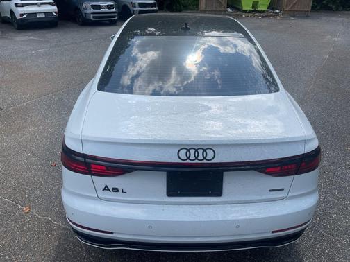 2022 Audi A8 L 55 TFSI quattro Tiptronic