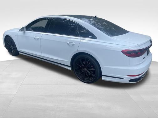 2022 Audi A8 L 55 TFSI quattro Tiptronic
