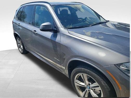 Space Gray Metallic 2015 BMW X5 xDrive35d