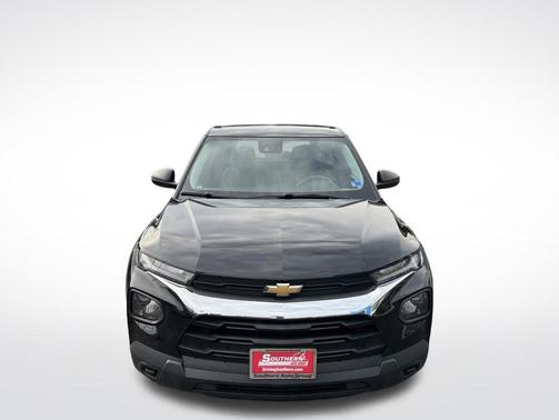 Mosaic Black Metallic 2023 Chevrolet Trailblazer LS
