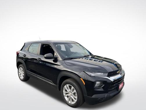 Mosaic Black Metallic 2023 Chevrolet Trailblazer LS