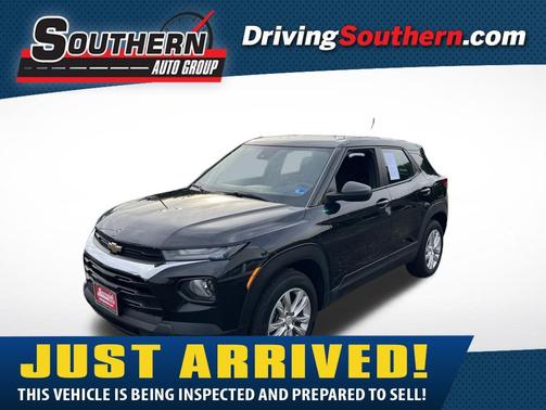 Mosaic Black Metallic 2023 Chevrolet Trailblazer LS