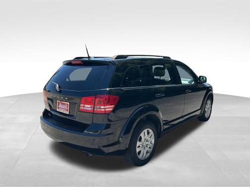 Pitch Black Clearcoat 2020 Dodge Journey SE Value