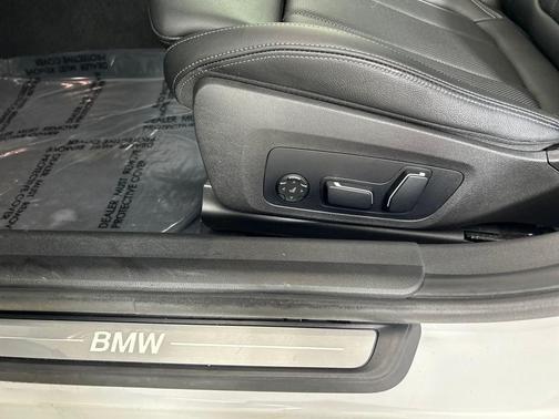 2024 BMW 330e xDrive