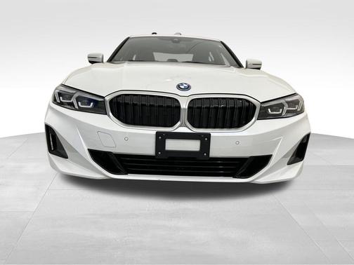 2024 BMW 330e xDrive