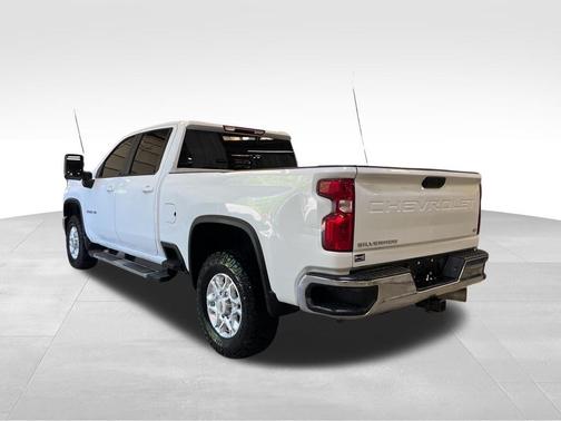 Summit White 2024 Chevrolet Silverado 2500 LT