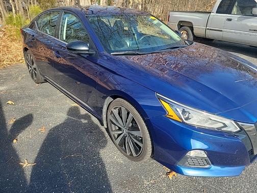 2021 Nissan Altima SR FWD