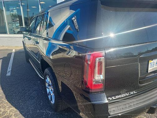 2018 GMC Yukon XL SLT
