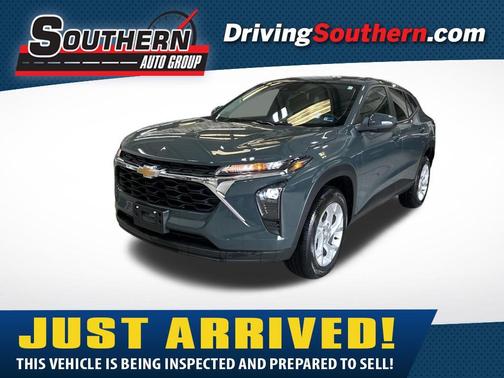 2025 Chevrolet Trax LS