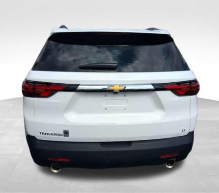 Summit White 2023 Chevrolet Traverse LT Cloth