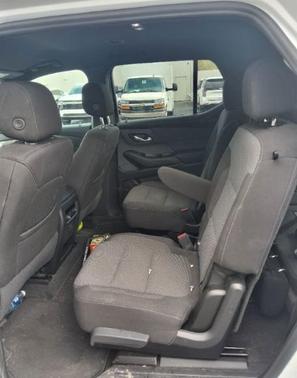 Summit White 2023 Chevrolet Traverse LT Cloth