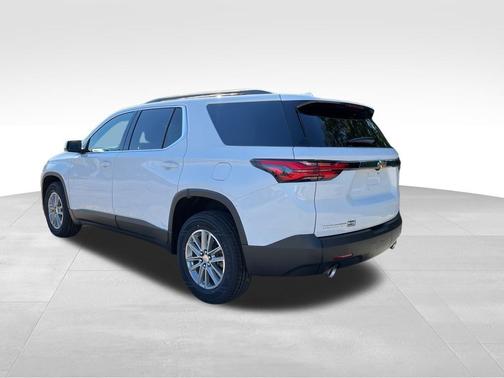 Summit White 2023 Chevrolet Traverse LT Cloth