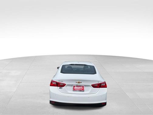 Summit White 2024 Chevrolet Malibu FWD 1LT