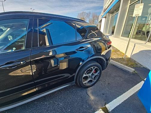 2018 Alfa Romeo Stelvio Sport