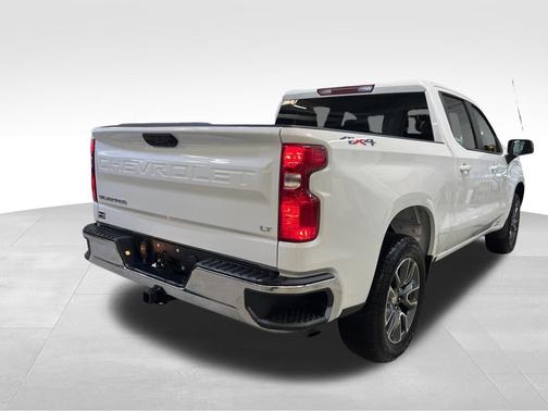 Summit White 2024 Chevrolet Silverado 1500 LT