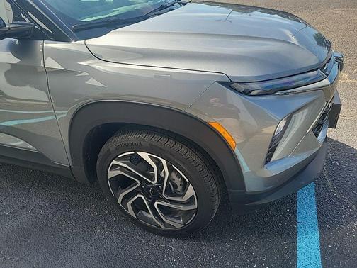 Sterling Gray Metallic 2026 Chevrolet Trailblazer RS