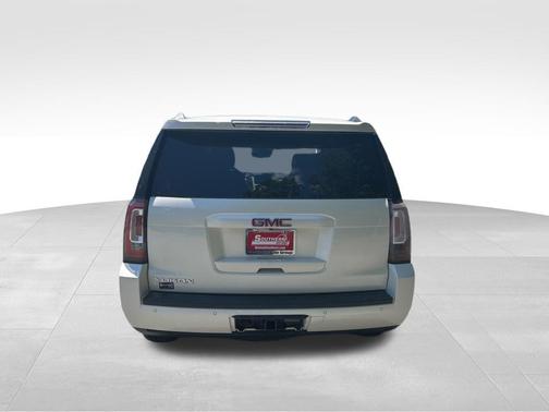 White Diamond Clearcoat 2015 GMC Yukon SLT