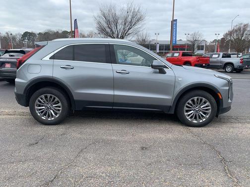 2024 Cadillac XT4 Premium Luxury