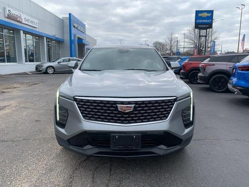 2024 Cadillac XT4 Premium Luxury