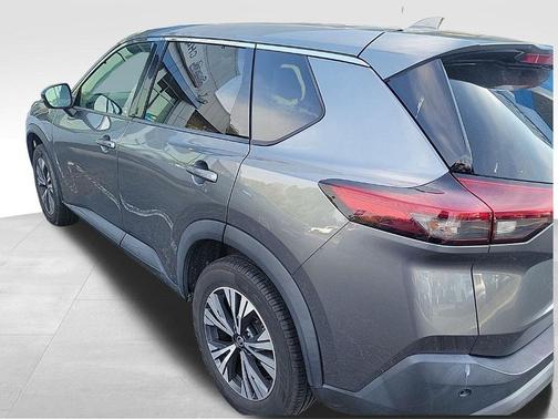 Gun Metallic 2021 Nissan Rogue SV