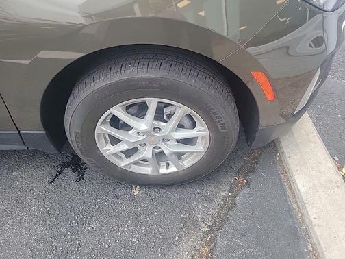 Harvest Bronze Metallic 2023 Chevrolet Equinox 1LT