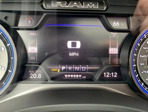 Diamond Black Crystal Pearlcoat 2022 RAM 1500 Limited
