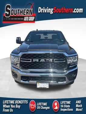 2024 RAM 3500 Big Horn Crew Cab 4x4 8' Box